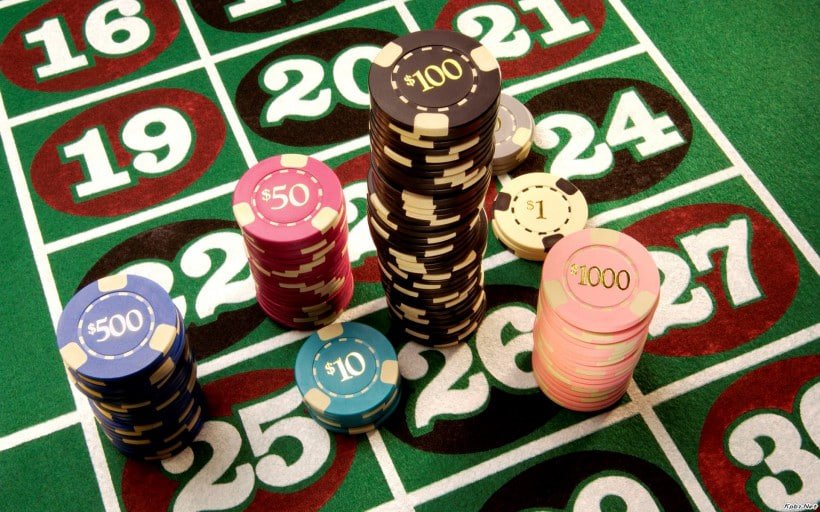 Online slot reels displaying a big win result on ezez platform